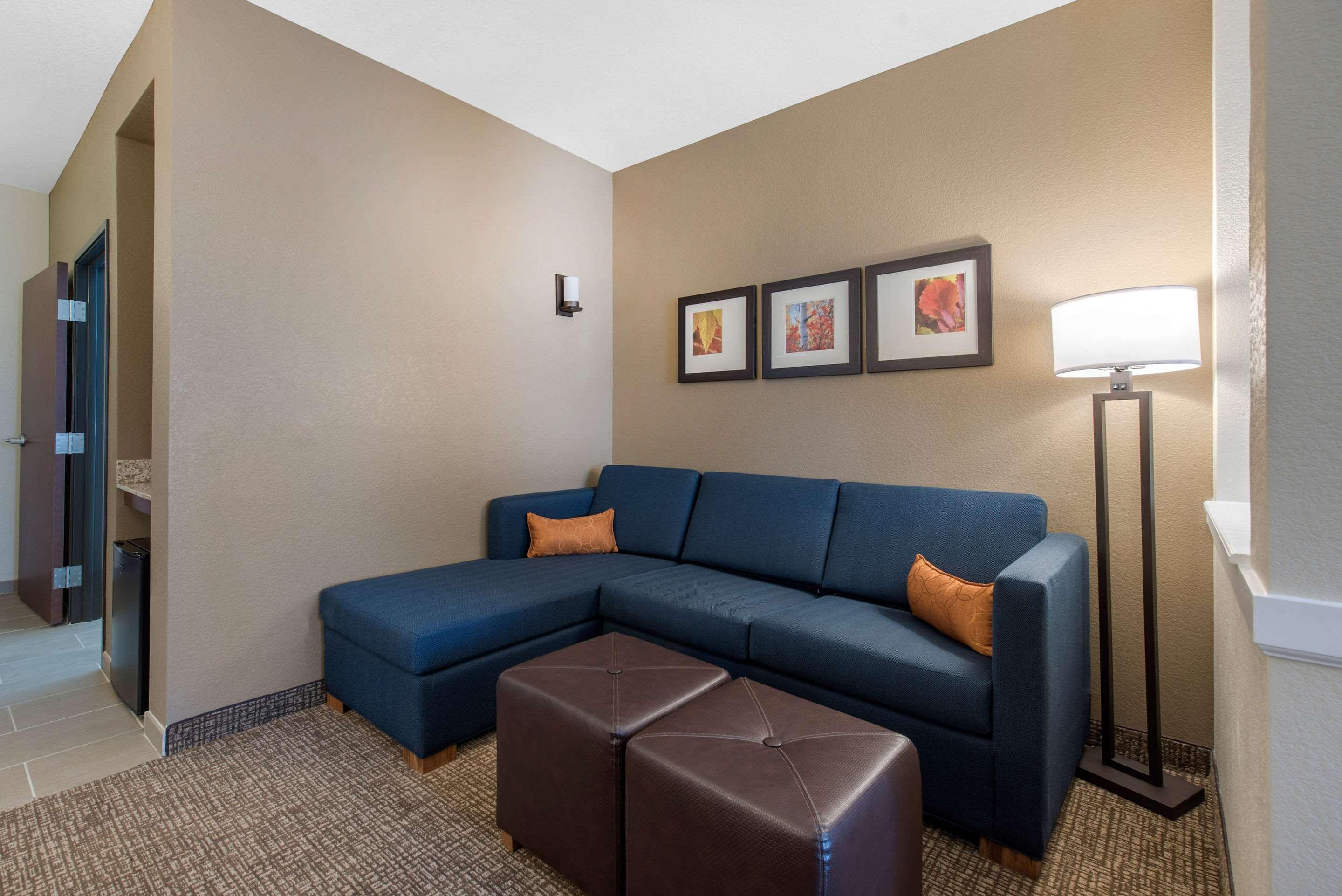 Comfort Suites Denver International Airport Buitenkant foto